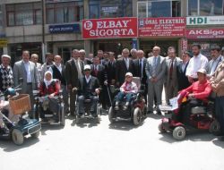 Gurbetçilerin Gönderdiği Tır Dolusu Engelli Aracı, Engellilere Dağıtıldı