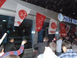 Mhp’liler Star Gazetesi’ne Saldırdı!