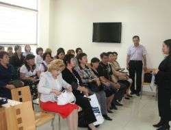 Kazakistan'daki Sema Hastanesi Kalp Doktorlarını Bir Araya Getirdi