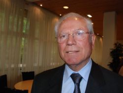 ÖZYÜREK'TEN KASET AÇIKLAMASI