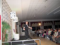 Stand-up Ustasının Oyuncuları Seyircilerden Oluştu