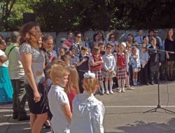 Ukraynalılar Türk Okulunun Mezuniyetini Canlı Yayında İzledi