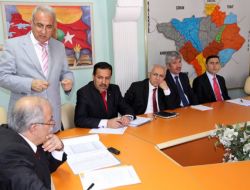 Vali Şentrük: Sbs Ve Lys’de Geçen Yıldan Yüksek Başarı İstiyorum