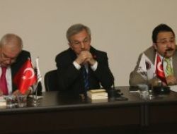 Gaziantep Üniversitesi'nde Mithat Enç Anıldı