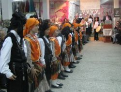 Tirebolu Halk Eğitim Merkezi Yıl Sonu Sergisini Açtı