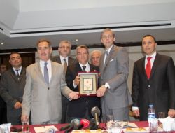 Bakan Günay'dan iZMİR Yorumu