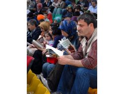 Aileler, Toplu Kitap Okuma Şenliğinde Buluştu