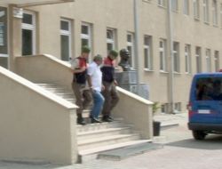 Kaçırılan Kızı, Benzinciye Bıraktığı Not Kurtardı