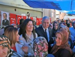 Yüreğirli Kadınlar Mhp’li Öztok'a Destek Verdi