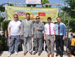 Lüleburgaz Şimşek Koleji, İngilizce Dil Fuarı Düzenledi