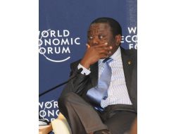 Zimbabwe’de Göstericiler Bir Polisi Öldürdü