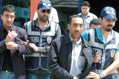 Zehrin kokusu çıktı!..