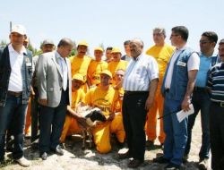 Yangın Ekipleri Arasında Koyun Hediyeli Yarışma Düzenlendi