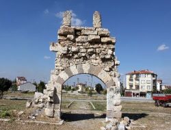 Kale Kapısının Restorasyonu İçin Girişimler Başladı