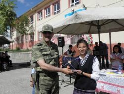 Zile'de Kitap Kurtları 300 Bin Sayfa Kitap Okudu