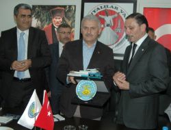 Yıldırım: İzmir’in Bir Kalesi Var O da Kadifekale