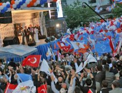 Bu Millet Kirli Oyunlara Prim Vermeyecek!