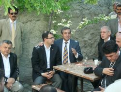 Sözleşmeleri Yenilenmeyen Taşeron İşçiler İş Bıraktı