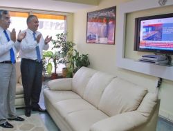 Akay'dan Chp’li Yüksel'e: Gölge Etme, Başka İhsan İstemez