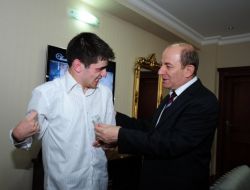 Vali Öztürk, Engelli Öğrencileri Kabul Etti