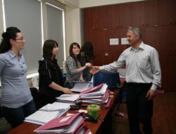 Başkan Çalışanların Kandilini Kutladı