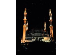 Selimiye Camii İkindi Namazından Sonra Doldu