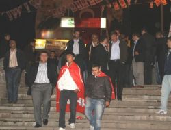 Ak Parti ve Mhp Arasında Bayrak Gerginliği