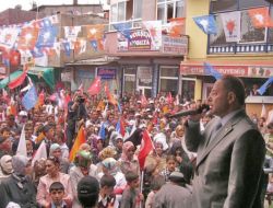 Bakan Akdağ Bahçeli'yi Seçmene Şikayet Etti