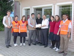 Zaim Işık Lisesi Öğrencileri 10 Sudanlı'nın Gözüne Işık Oldu