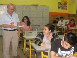 Öğrenciler İyi Bir Lise İçin Sbs'de Ter Döktü