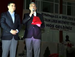 Tütüncü'ye Eğitime Katkılarından Dolayı Teşekkür Plaketi Verildi