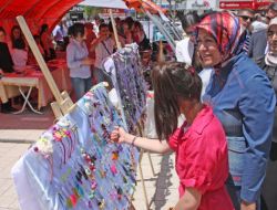 Sevgi Evleri Öğrencileri, İhtiyaç Sahibi Öğrenciler İçin Kermes Düzenledi