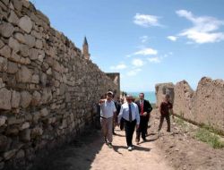 Urarturlara Ait 2 Bin 700 Yıllık Yol Gün Yüzüne Çıkıyor