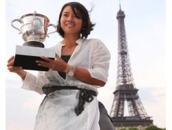 Çinli Bayan Raket Tarihe Geçti!