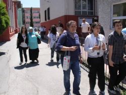 Öğrenciler, Sbs Sorularını Kolay Buldu