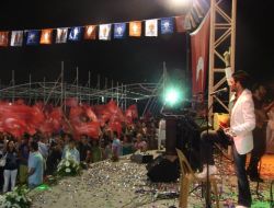 Uğru Işılak, Ak Partili Gençleri Coşturdu