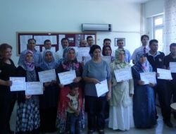 Aile Seminerine Katılanlara Sertifika