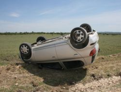 Gazetecilerin Bulunduğu Araç Takla Attı