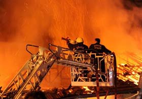 Beyoğlu'nda Yangın Paniği