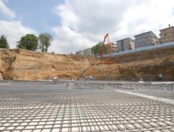 Çarşamba Katlı Otoparkı Ve Pazar Yeri Yükseliyor