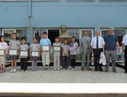 Zambak Yayınları, Türkiye İkincisi Öğrencileri Ödüllendirdi
