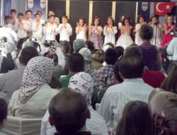 Ufuk Koleji Öğrencileri, Becerilerini İngilizce Olarak Sergiledi