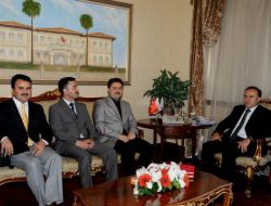 Antalya Eğitim Gönüllüleri’nden Vali Altıparmak’a Ziyaret