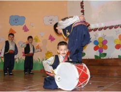 Özel Reşat Kazancı Anaokulu Öğrencilerinin Yılsonu Gösterisi