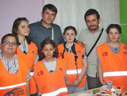 Nilüferli Öğrenciler, Harçlıkları İle 8 Ailenin Kimsesi Oldu