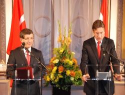 "Ermenistan İle Başlatılan Yakınlaşma Hollanda'dan Da Destek Gördü!"