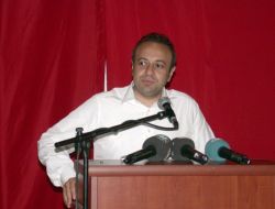 'Seçim Statüko İle Millî İradenin Muktedir Olması Arasında'