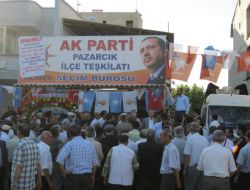 2 Bin 500 Kişi Mhp'den Ak Parti'ye Geçti