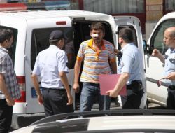 Polisten Kaçan Zanlı, Kaza Yapınca Yakalandı