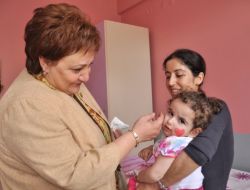 Polis Eşlerinden Spastik Çocuklara Şefkat Eli